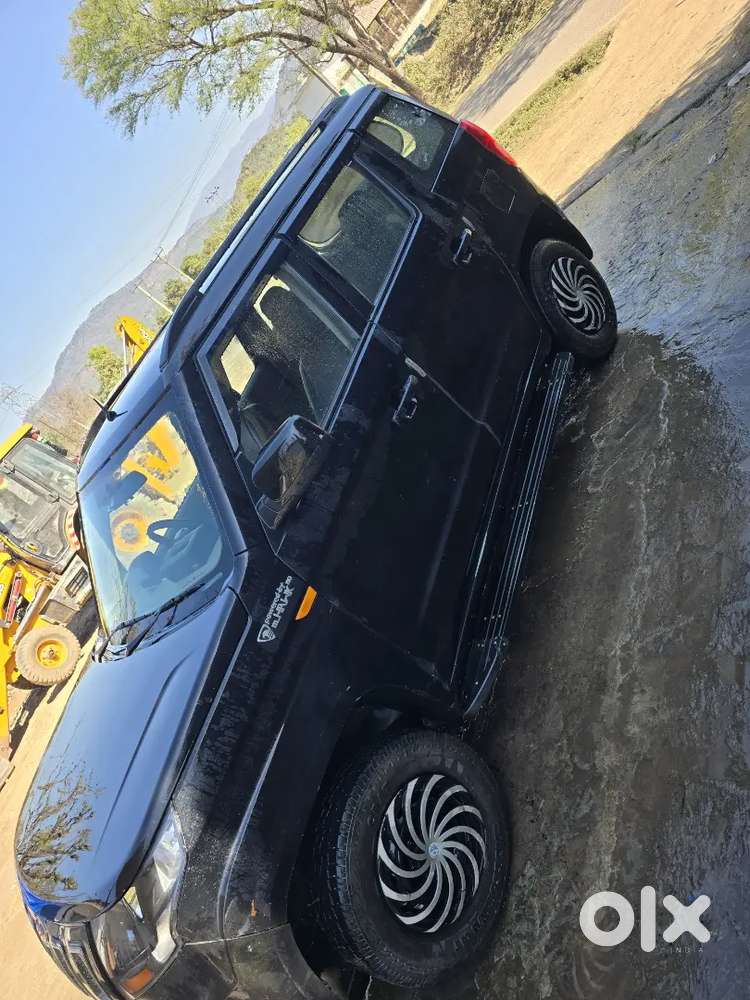 Mahindra Tuv 300 2017 Diesel 145000 Km Driven