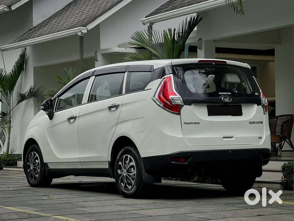 Mahindra Marazzo M2, 2022, Diesel