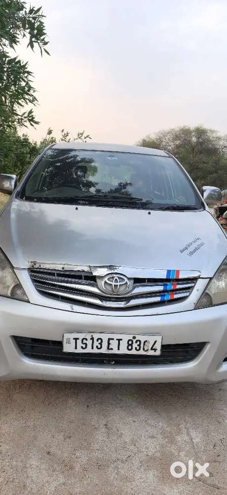 Toyota Innova Hycross 2010 Diesel 190000 Km Driven