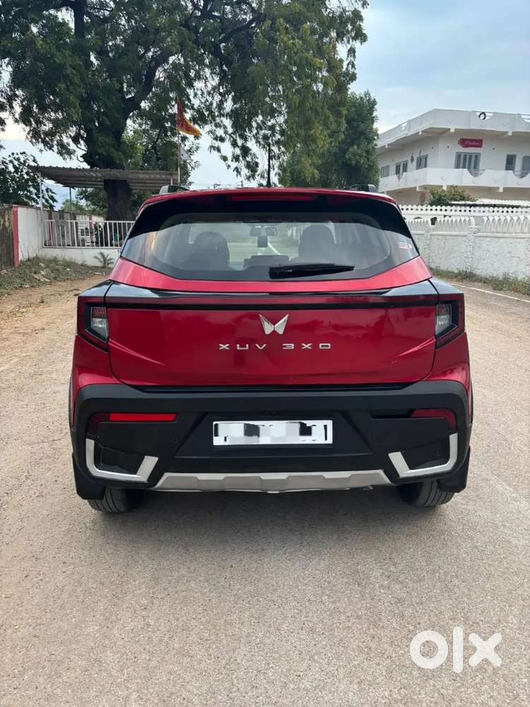 Mahindra Xuv 3xo Mx3 2024