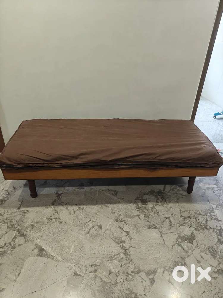 Wooden single bed 6ft