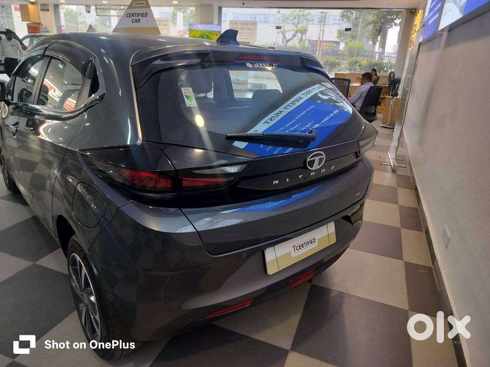 Tata Altroz 1.2 Xz Plus Rtn Dct, 2023, Petrol