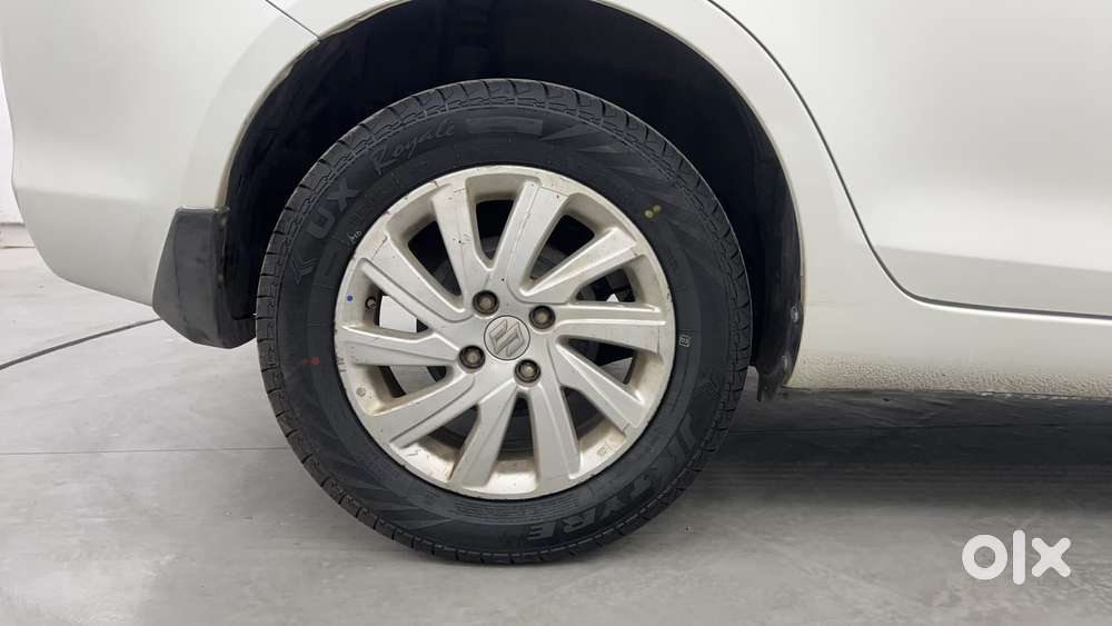 Maruti Suzuki Swift Dzire Amt Zdi, 2016, Diesel