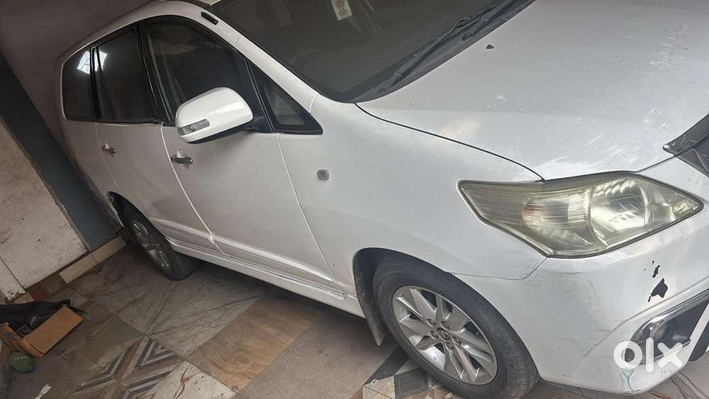 Toyota Innova 2014 Diesel Well Maintained