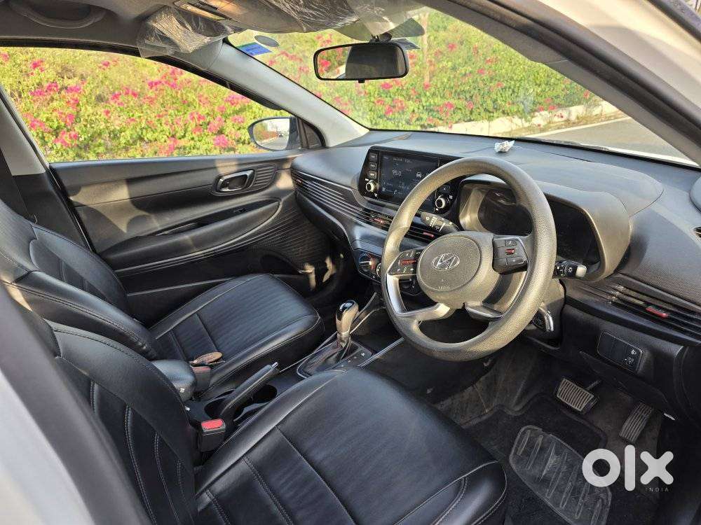 Hyundai I20 Sportz 1.2 Ivt Dual Tone, 2021, Petrol