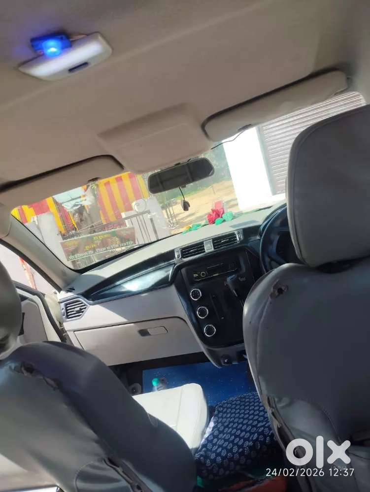 Mahindra Kuv 100 Model 2016 Second Owner Diesel