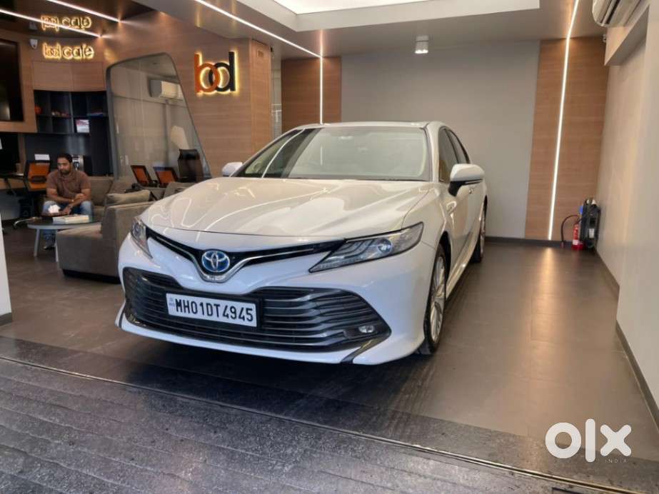 Toyota Camry Hybrid, 2021, Petrol