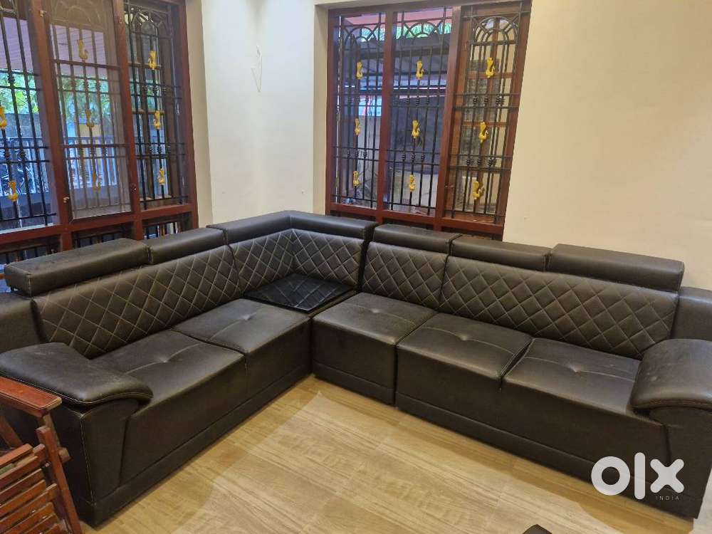 Modern L-Shape Rexine Sofa Set in Good Condition