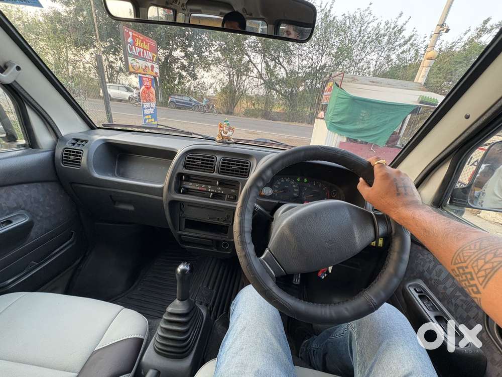 Maruti Suzuki Versa Dx2 8 Seater, 2002, Petrol