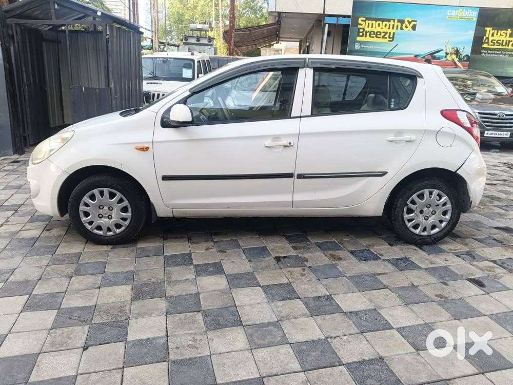 Hyundai I20 2009-2011 Magna, 2012, Petrol