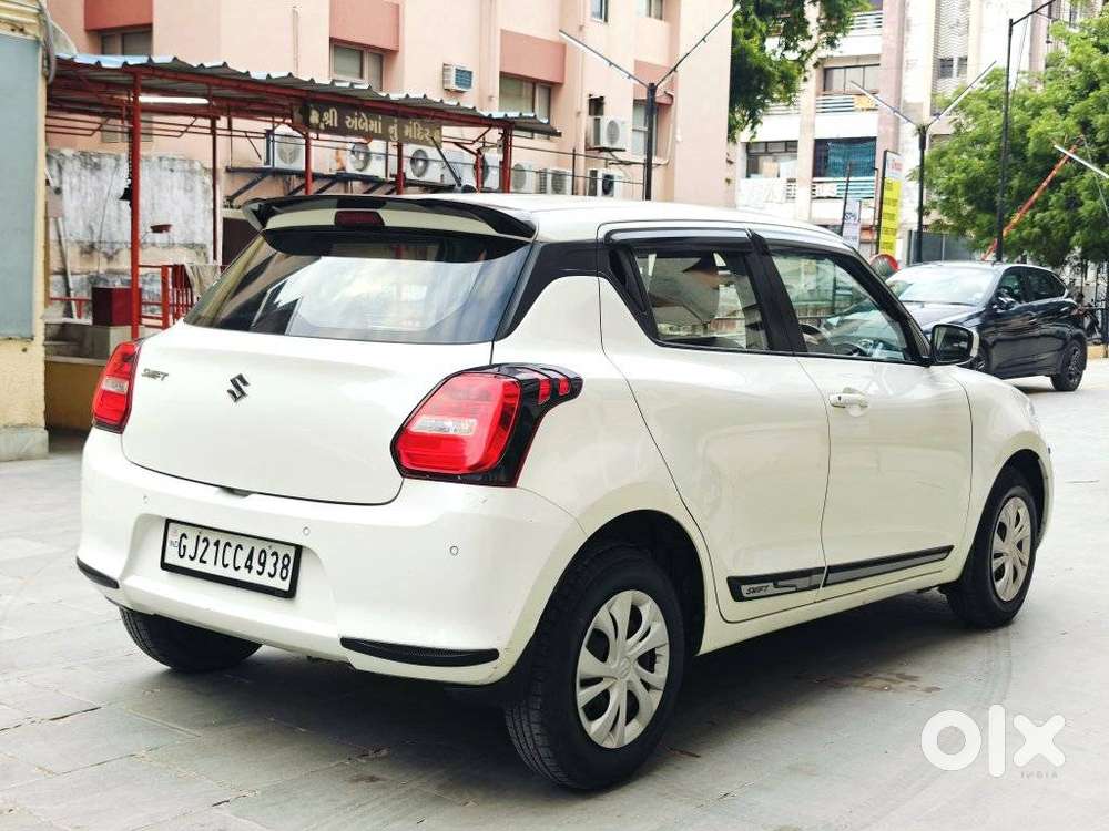 Maruti Suzuki Swift Vxi + Manual, 2022, Petrol