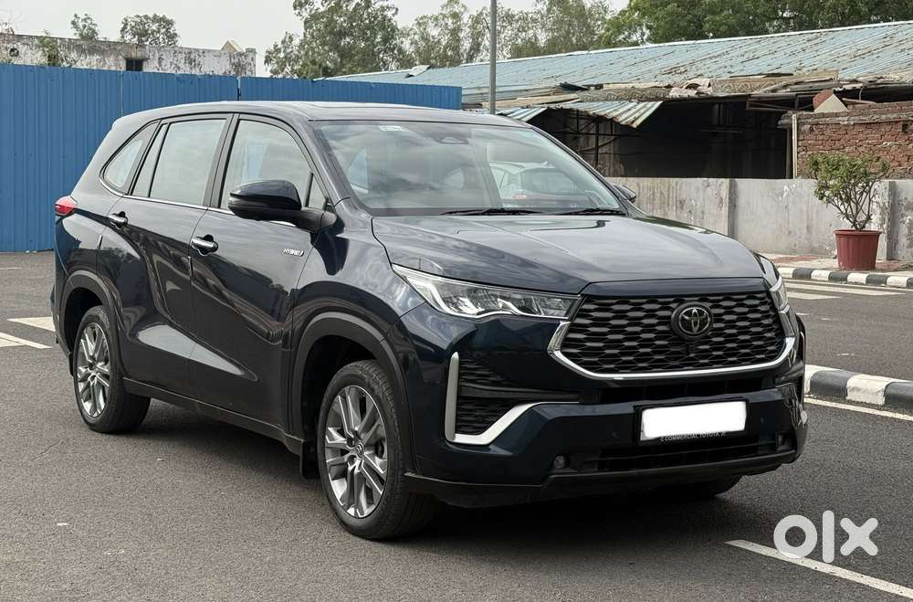 Toyota Innova Hycross 2.0 Zx (o) Hybrid 7 Str, 2022, Cng & Hybrids