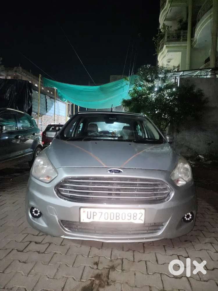 Ford Aspire Titanium Blu 2015