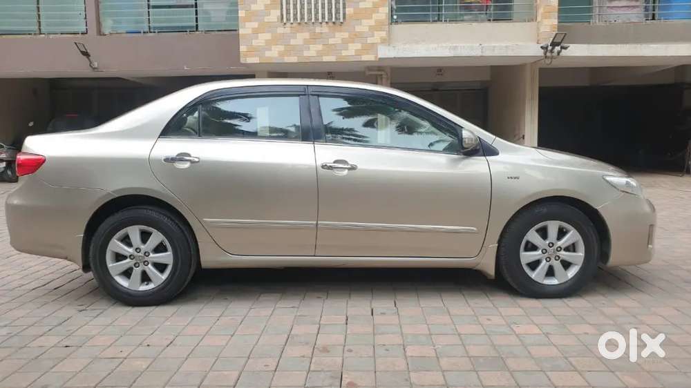 Toyota Corolla Altis 2013