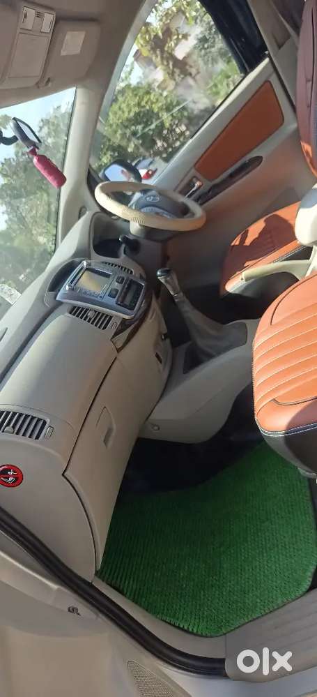 Toyota Innova 2014 Diesel 178000 Km Driven