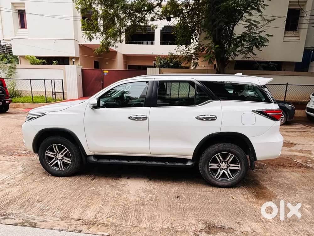 Toyota Fortuner 4x2 At, 2023, Diesel