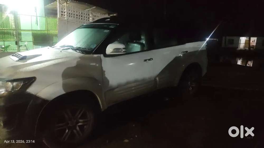 Toyota Fortuner 2015 Diesel 120000 Km Driven