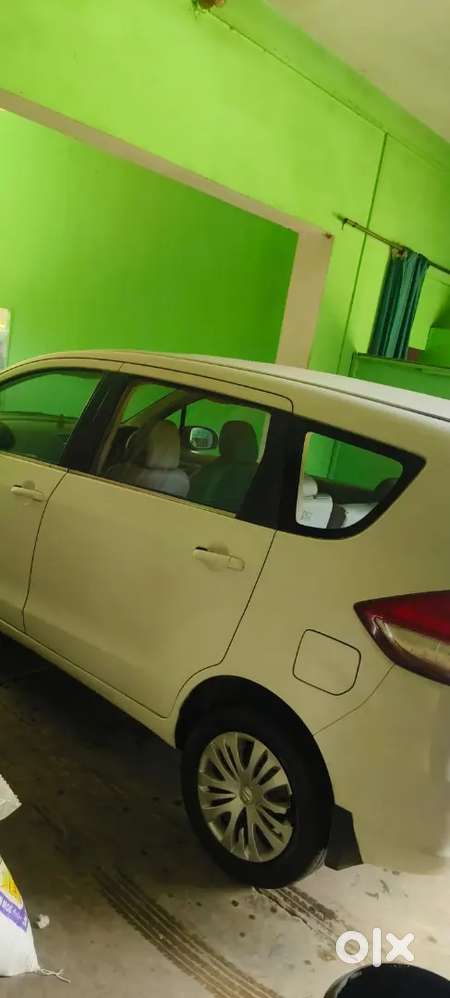 Maruti Suzuki Ertiga 1.5 Lxi 2015