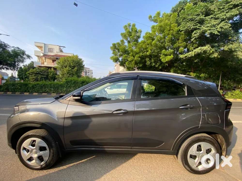 Tata Nexon Petrol 2026