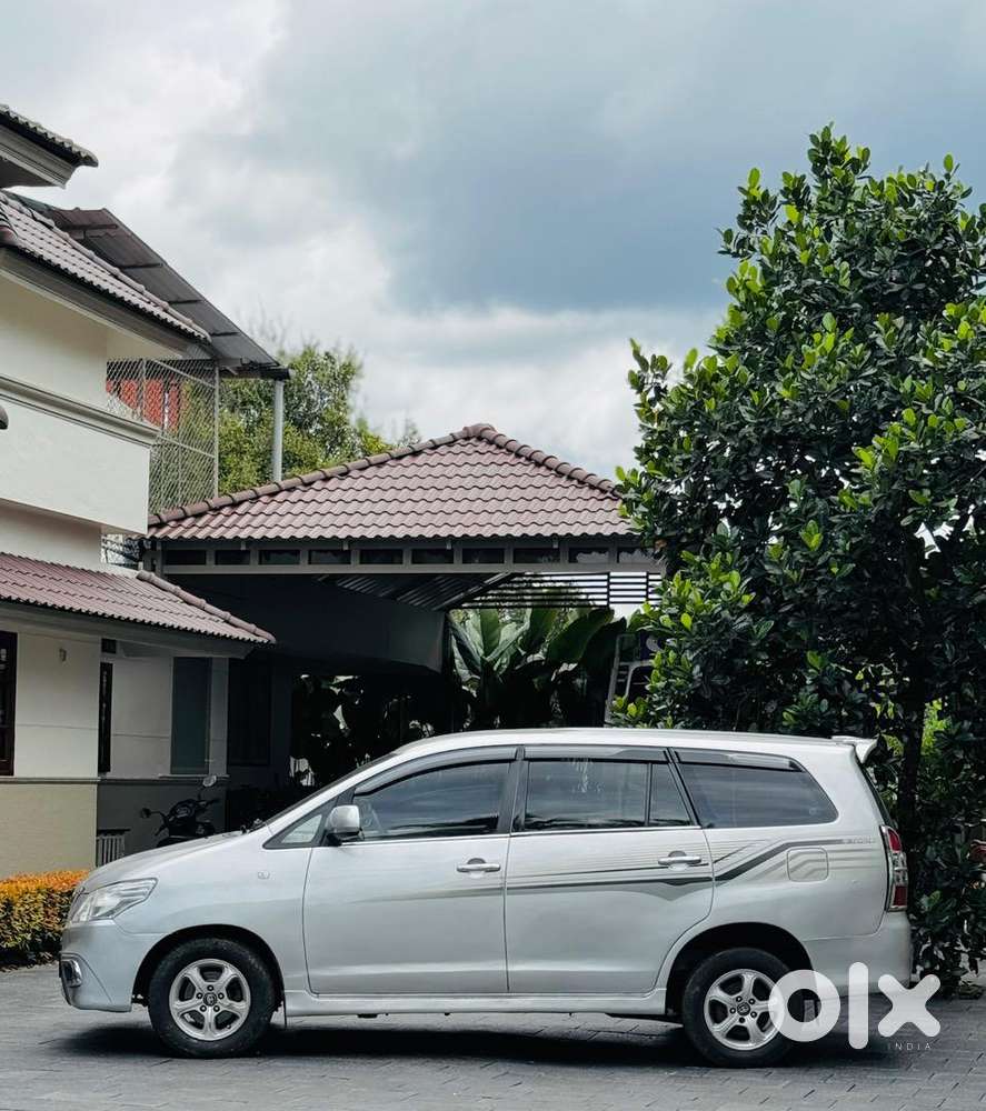 Toyota Innova G4 2013