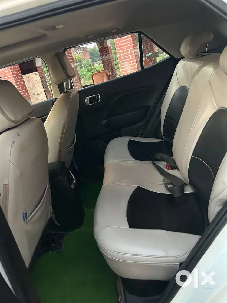 Hyundai Venue Diesel 2021