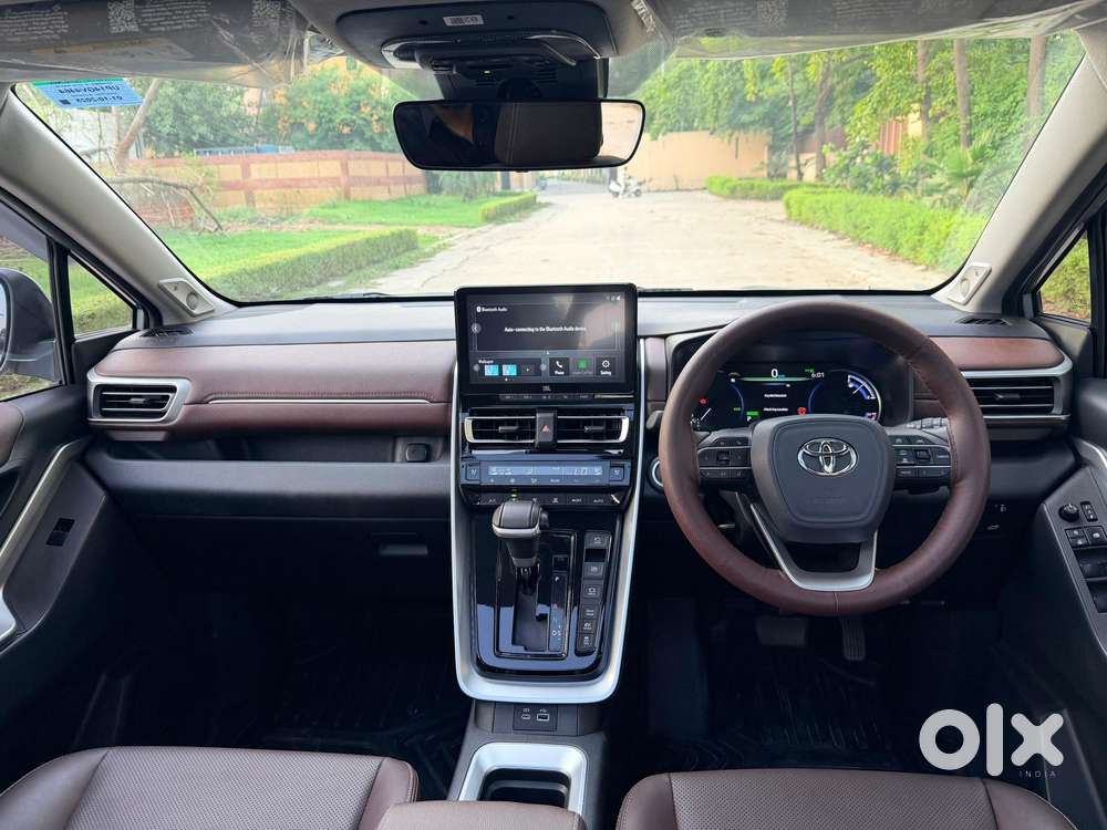 Toyota Innova Hycross 2.0 Zx (o) Hybrid 7 Str, 2025, Cng & Hybrids