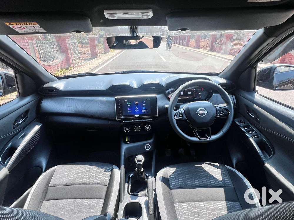 Nissan Magnite Kuro Edition 1.0 Petrol Mt, 2025, Petrol