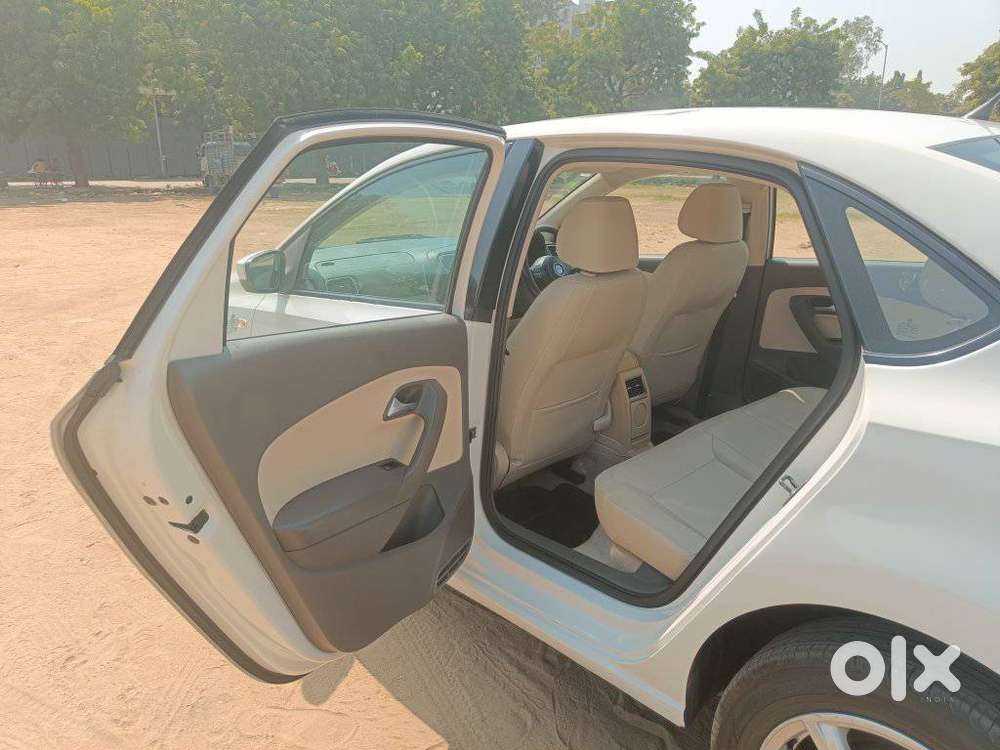 Volkswagen Vento 1.6 Highline Plus 16 Alloy, 2013, Diesel