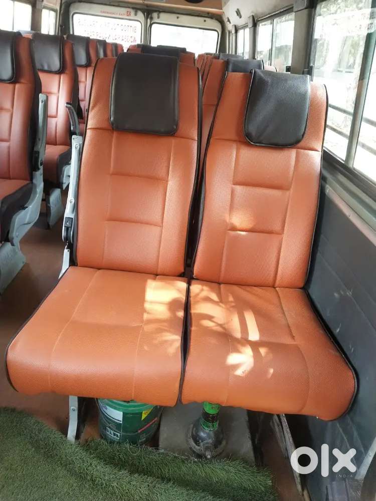 Force Motors 25 Seater Ac Traveller