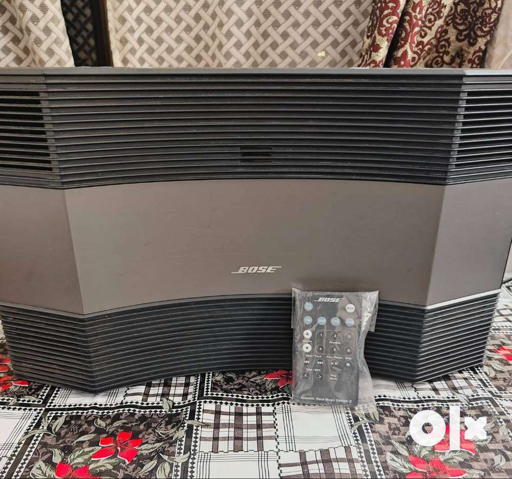 Bose Acoustic Wave Music System II - Graphite Gray. Purchased in