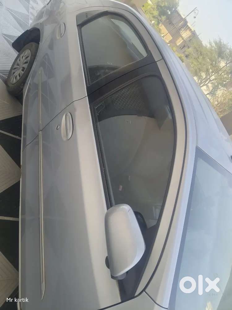 Toyota Etios 1.5 G 2012