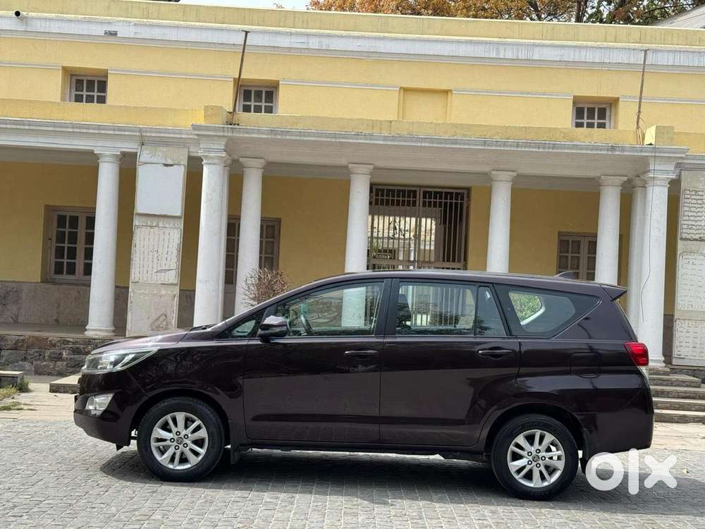 Toyota Innova Crysta [2020-ongoing] 2.4 Gx At 7 Str, 2017, Diesel