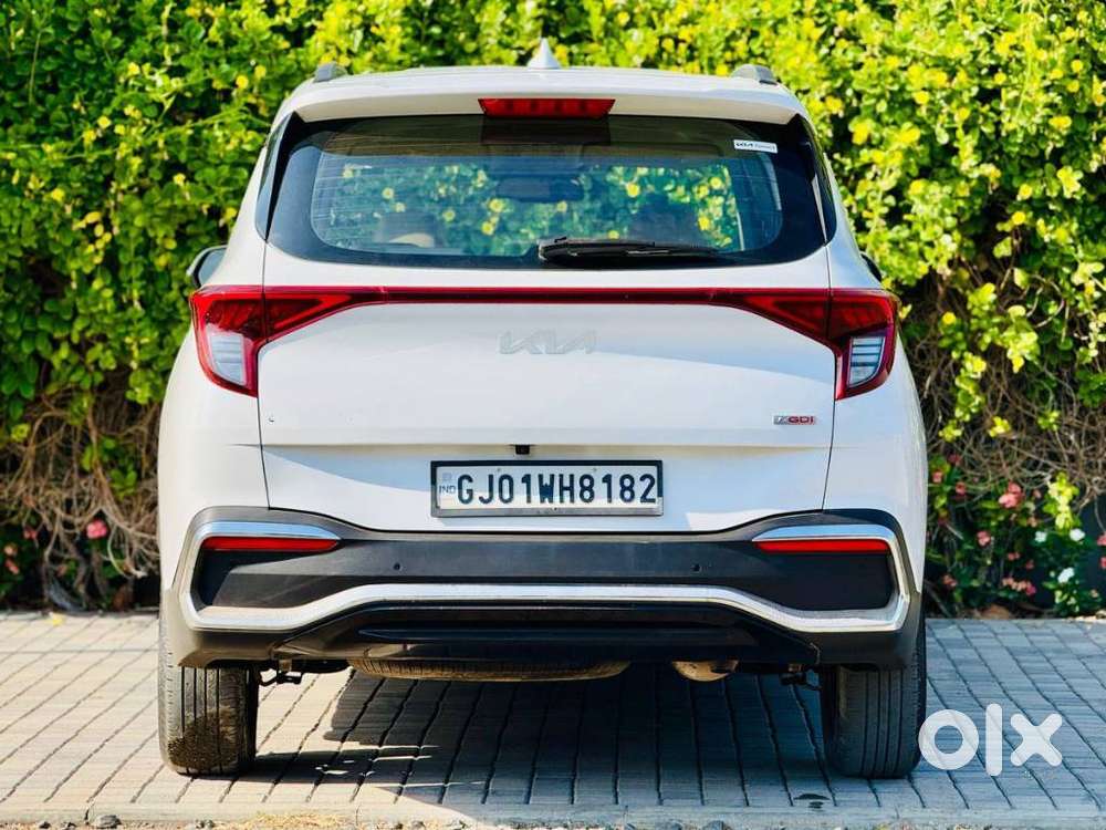 Kia Carens 1.4 Luxury Plus 6 Str, 2022, Petrol