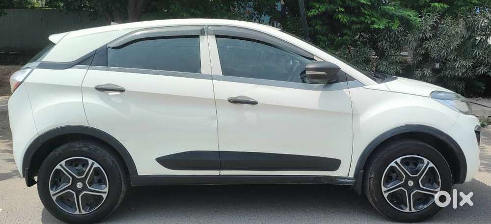 Tata Nexon 1.2 Revotron Xm (s), 2019, Cng & Hybrids