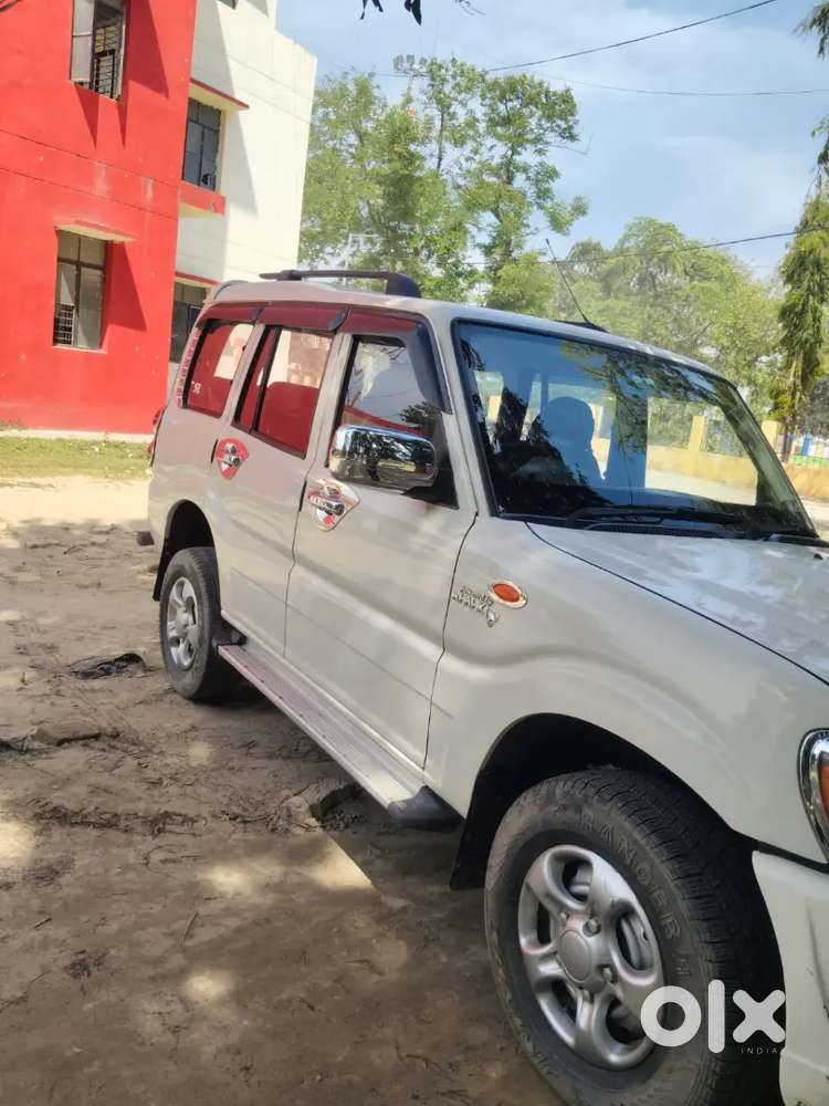 Mahindra Scorpio 2014 Diesel 80000 Km Driven