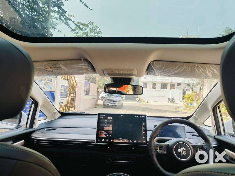 Mg Windsor Ev Essence, 2024, Electric