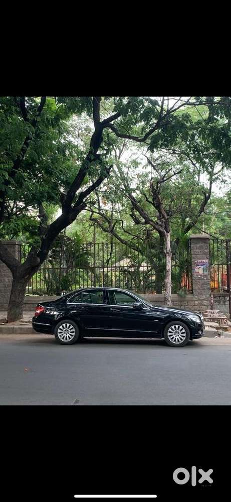 Mercedes-benz C-class 2011 Petrol 55000 Km Driven