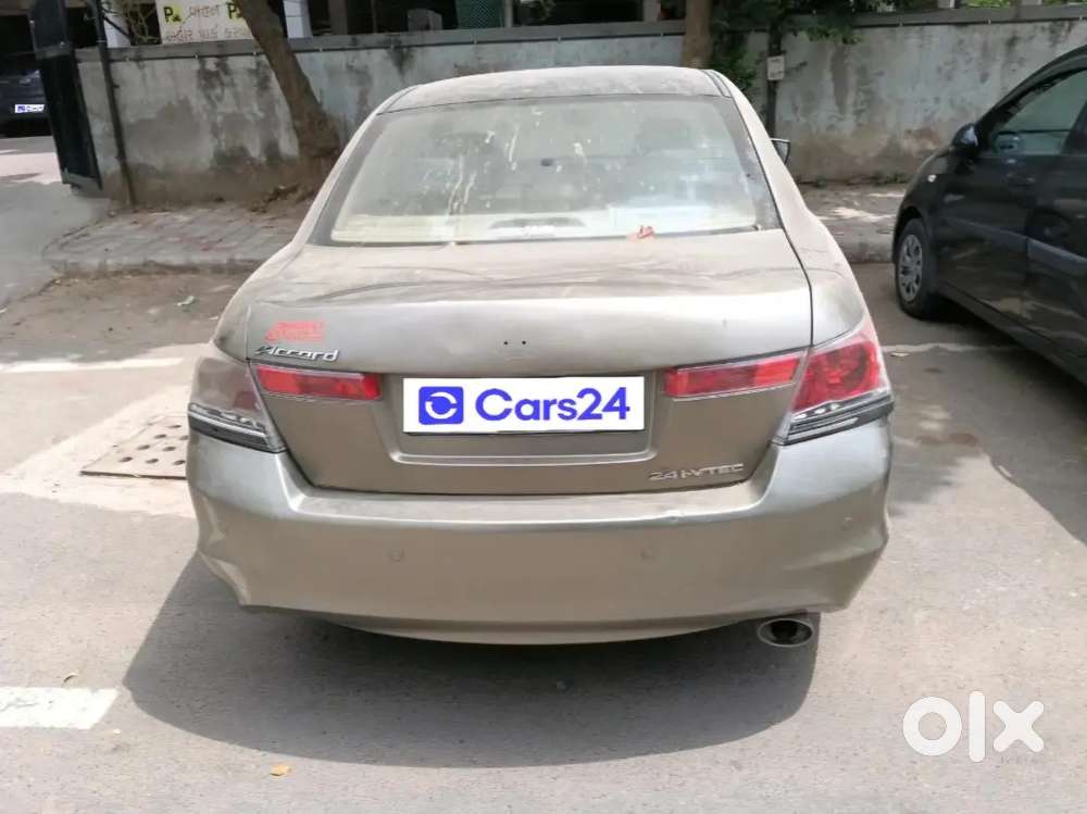 Honda Accord 2010 Cng & Hybrids 92000 Km Driven