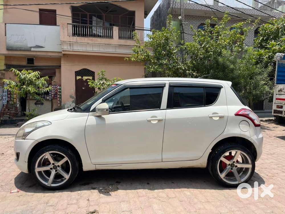 2012 Maruti Suzuki Manual Petrol Car