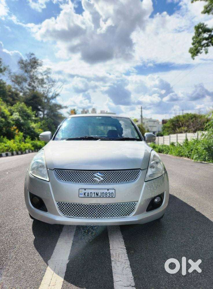 Maruti Suzuki Swift Vxi With Abs, 2011, Petrol