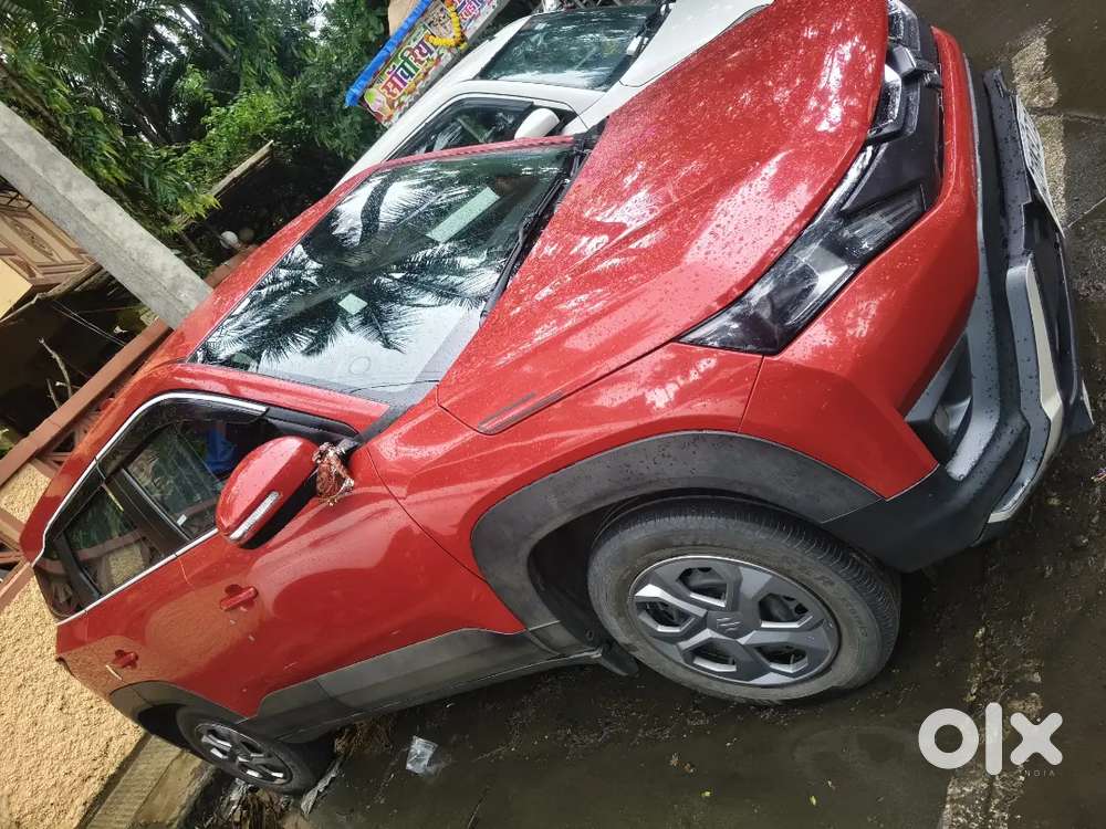 Maruti Brezza Lxi 2023 Petrol + Cng