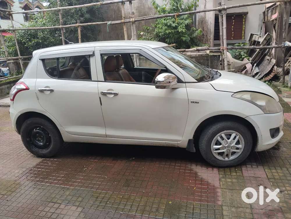 Maruti Suzuki Swift 2013 Diesel 90000 Km Driven