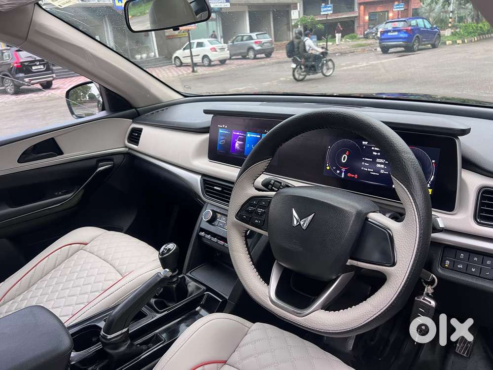 Mahindra Xuv700 2.2 Ax 5 Diesel Mt Str, 2022, Diesel