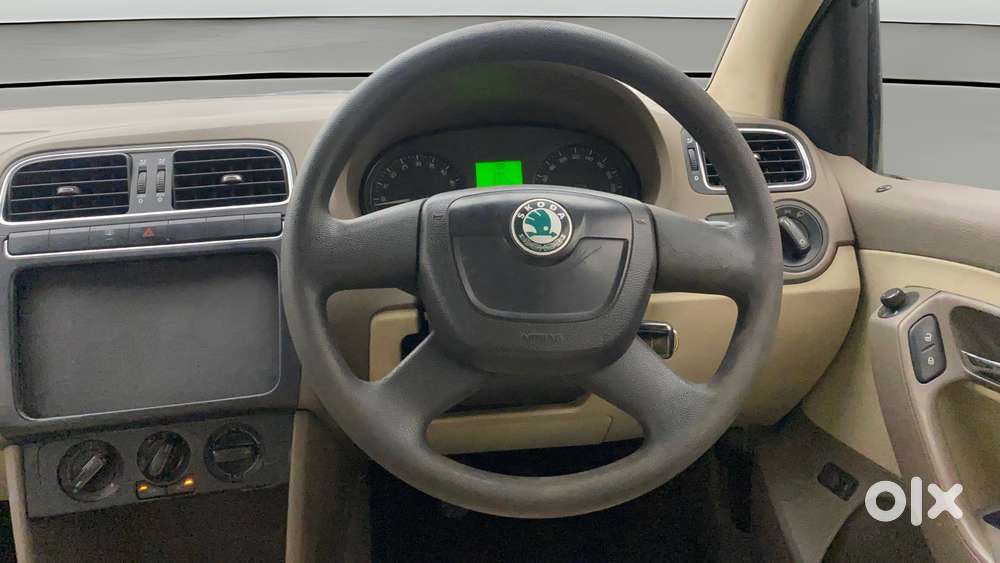 Skoda Rapid Ambition 1.6 Tdi Cr Manual Plus, 2013, Diesel