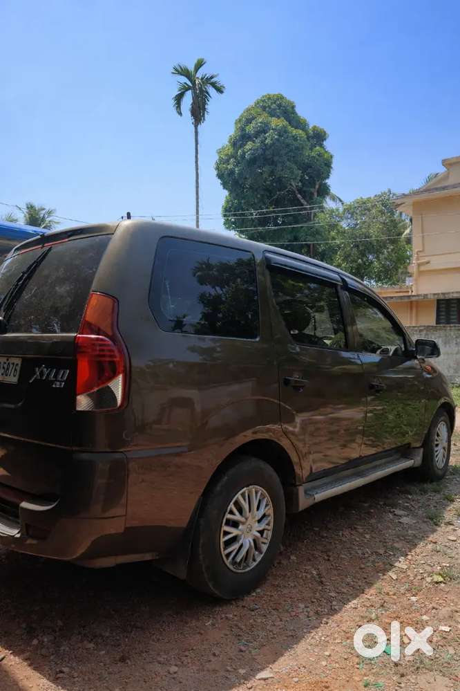 Mahindra Xylo 2009