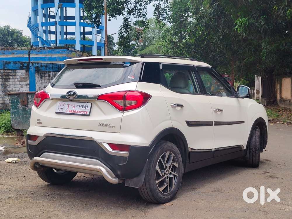 Mahindra Xuv300 W8 (o) 1.5 Diesel Amt, 2022, Diesel