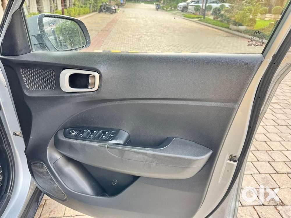 Hyundai Venue 1.0 Sx Turbo Dct, 2019, Petrol