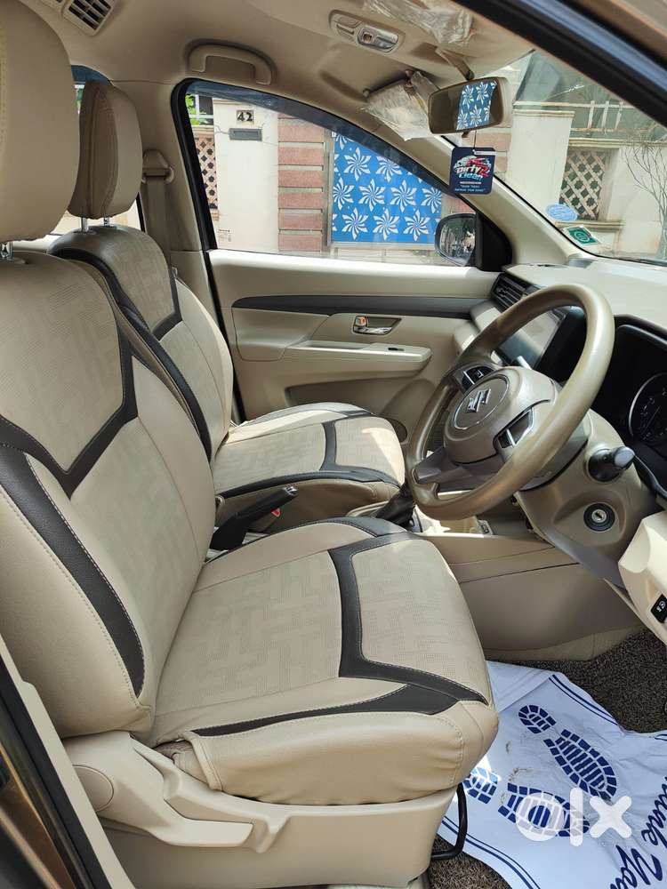 Maruti Suzuki Ertiga Vxi At Petrol, 2020, Petrol