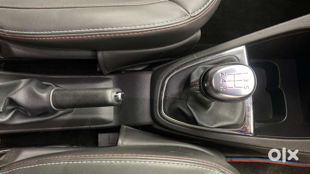 Renault Captur Platine Dual Tone Petrol, 2019, Petrol