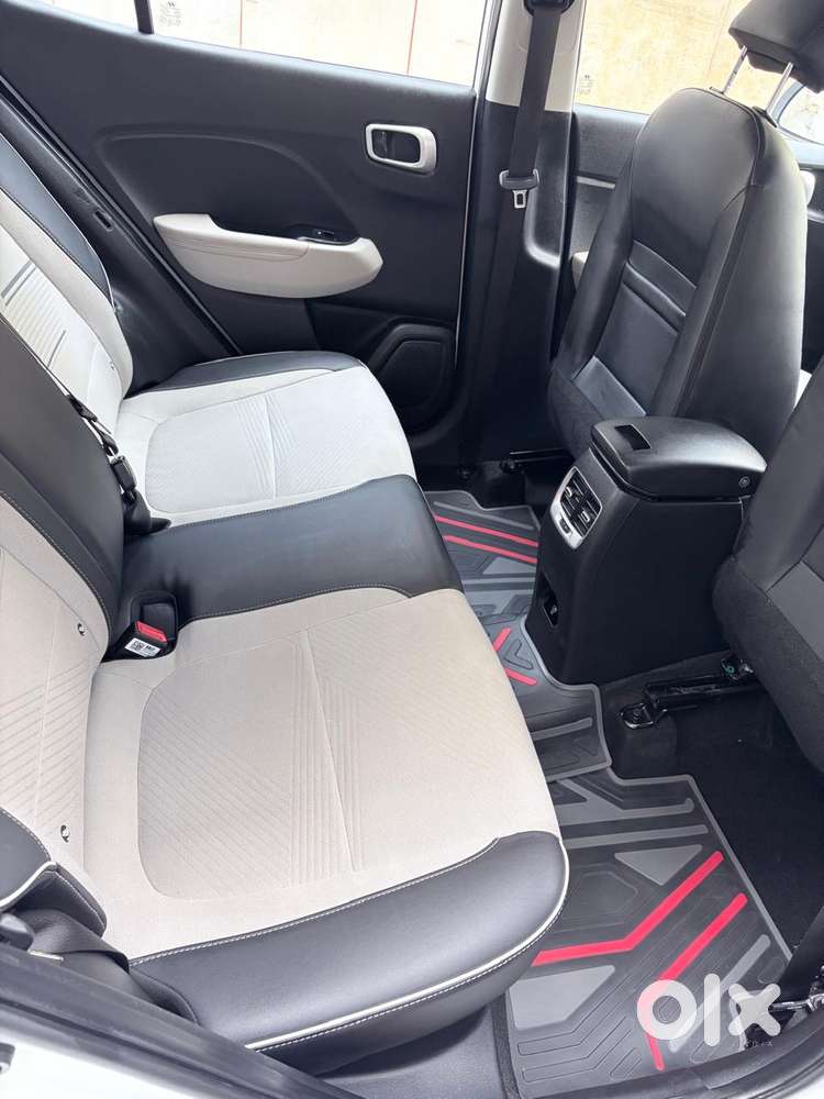 Hyundai Venue S Turbo Dct, 2024, Petrol